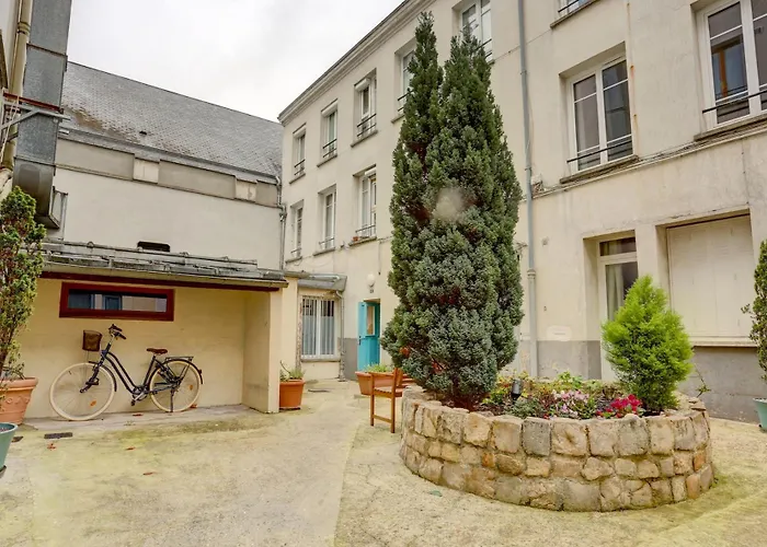 Le Courcillon Calme, Cour Privee & Proche Chateau Apartment Versailles